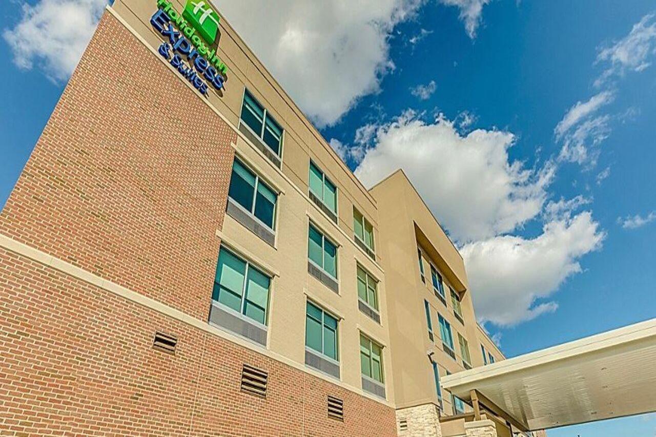 Holiday Inn Express & Suites - Cedar Springs - Grand Rapids N By Ihg Zewnętrze zdjęcie